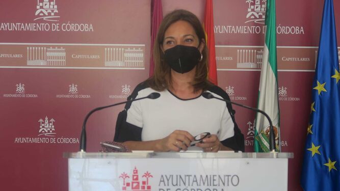 Isabel Ambrosio durante la rueda de prensa.